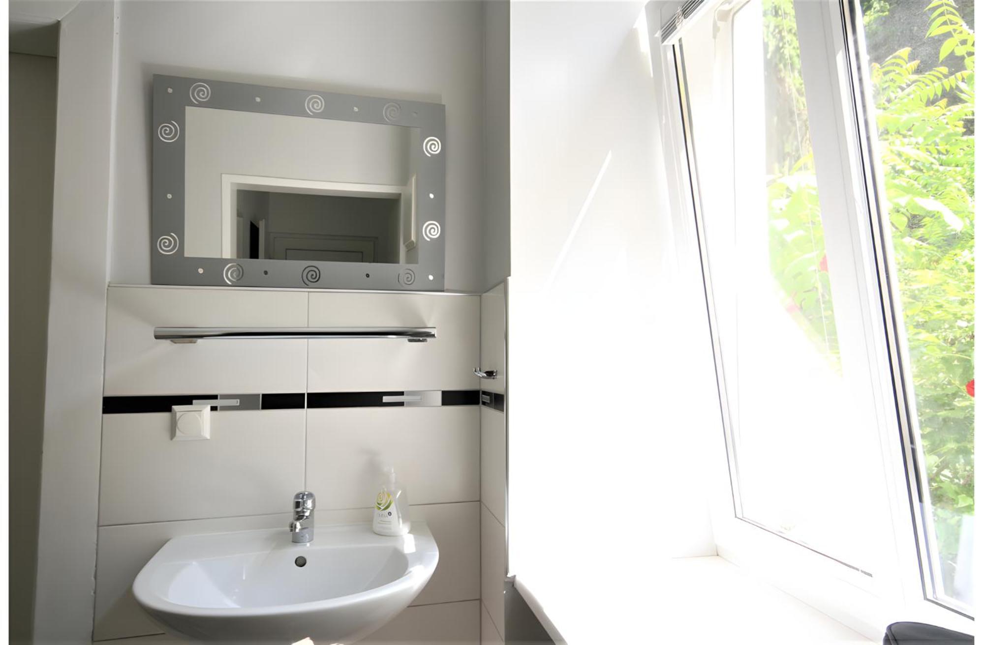 Modern Flat With 2 Rooms, Close To Schoenbrunn Viena Exterior foto